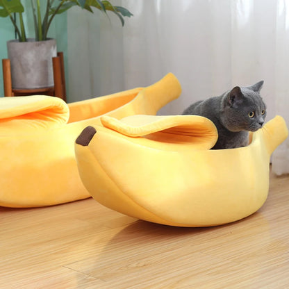 Cozy Banana Cat Bed House - Durable and Portable Pet Basket for Cats and Small Dogs