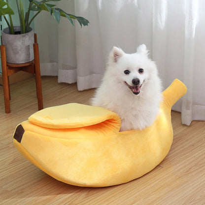 Cozy Banana Cat Bed House - Durable and Portable Pet Basket for Cats and Small Dogs