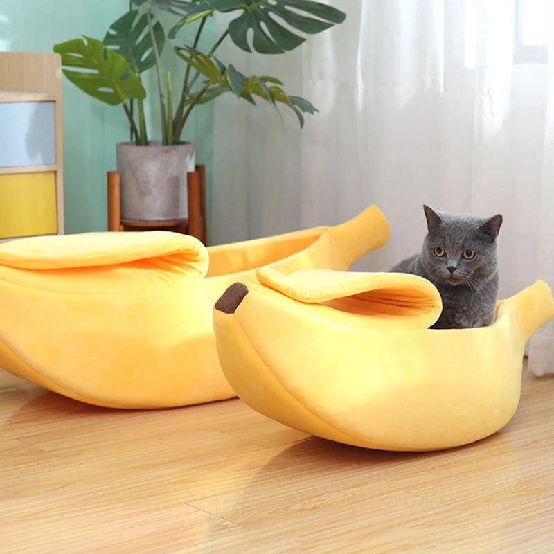 Cozy Banana Cat Bed House - Durable and Portable Pet Basket for Cats and Small Dogs