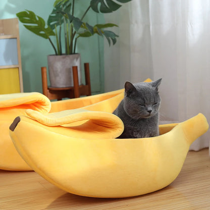 Cozy Banana Cat Bed House - Durable and Portable Pet Basket for Cats and Small Dogs