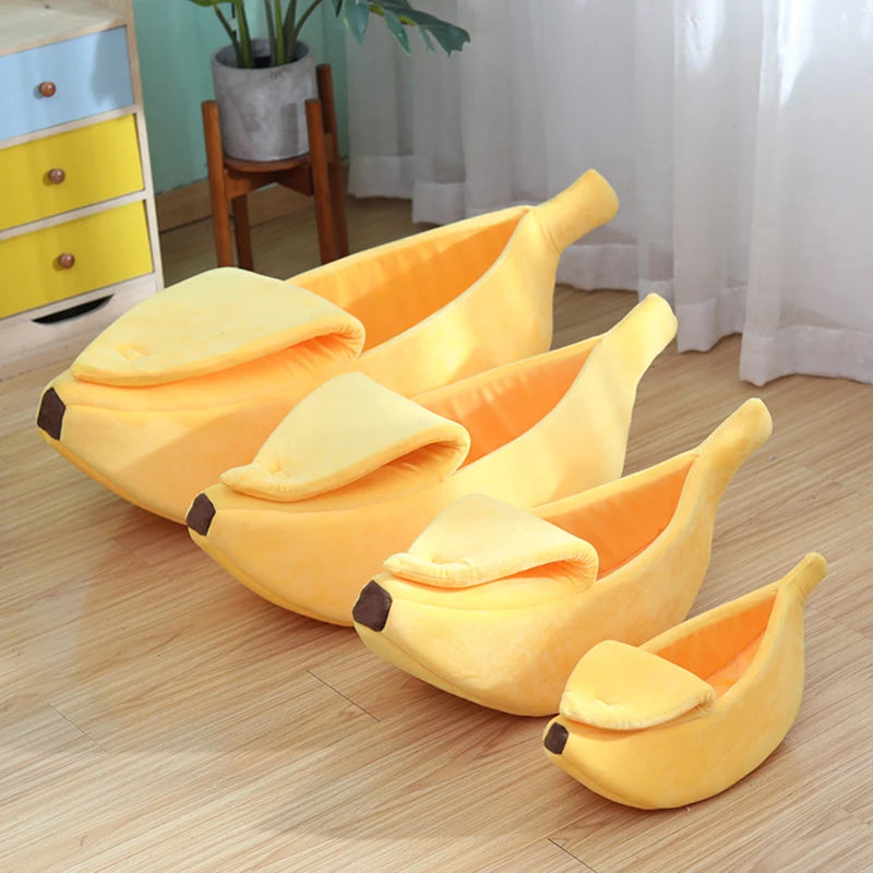 Cozy Banana Cat Bed House - Durable and Portable Pet Basket for Cats and Small Dogs